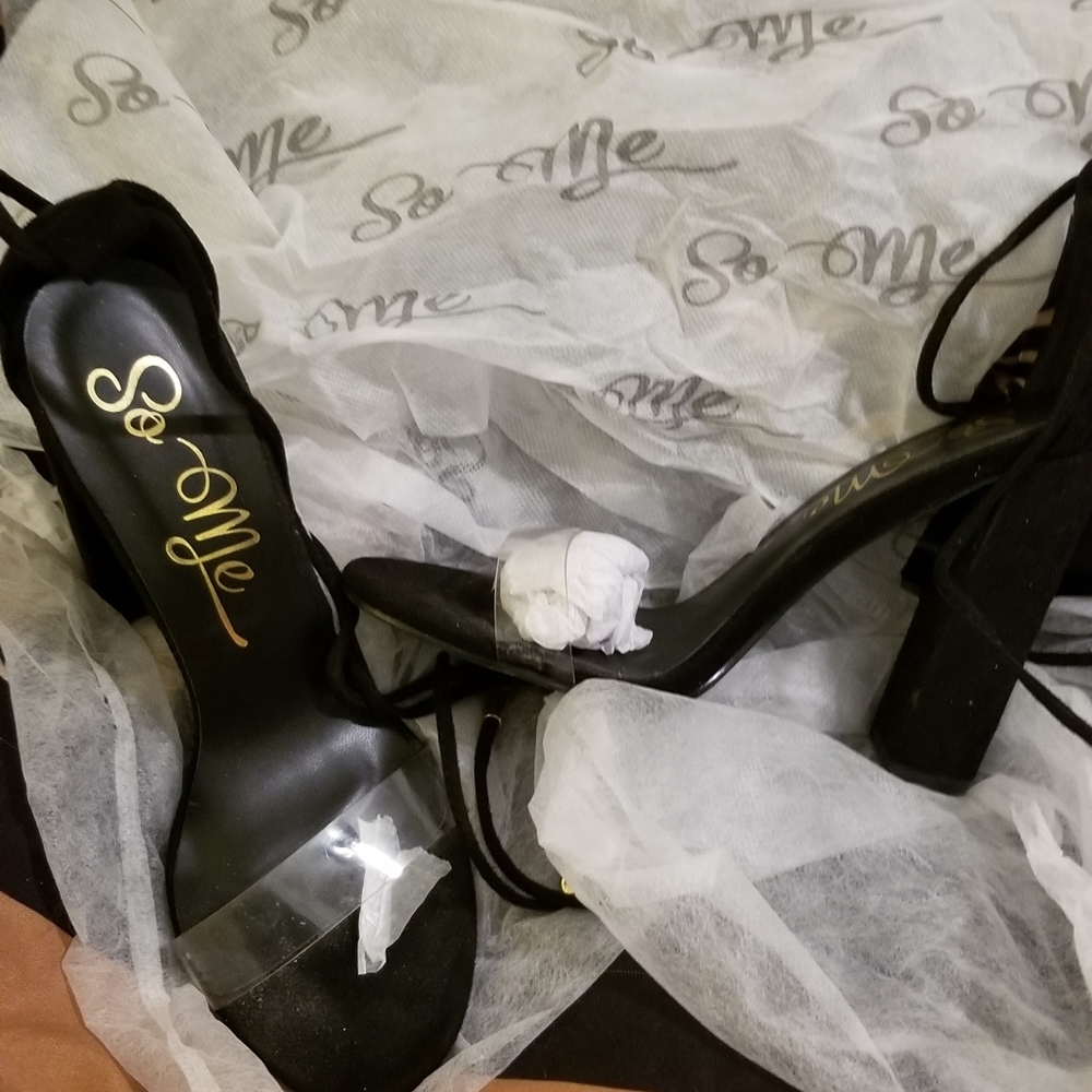 Black heel sandals